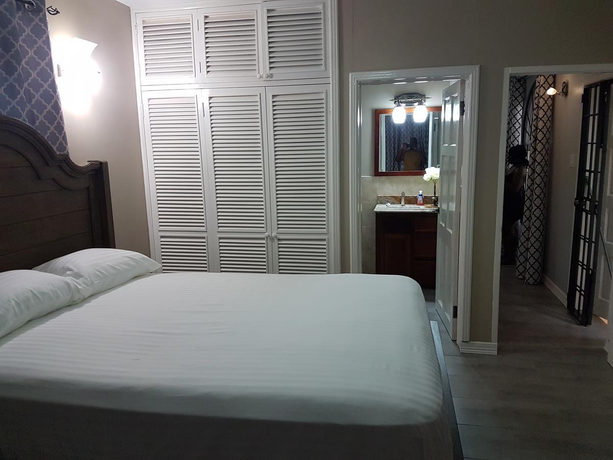 Skycastle Oasis Lejlighed Ocho Rios Eksteriør billede